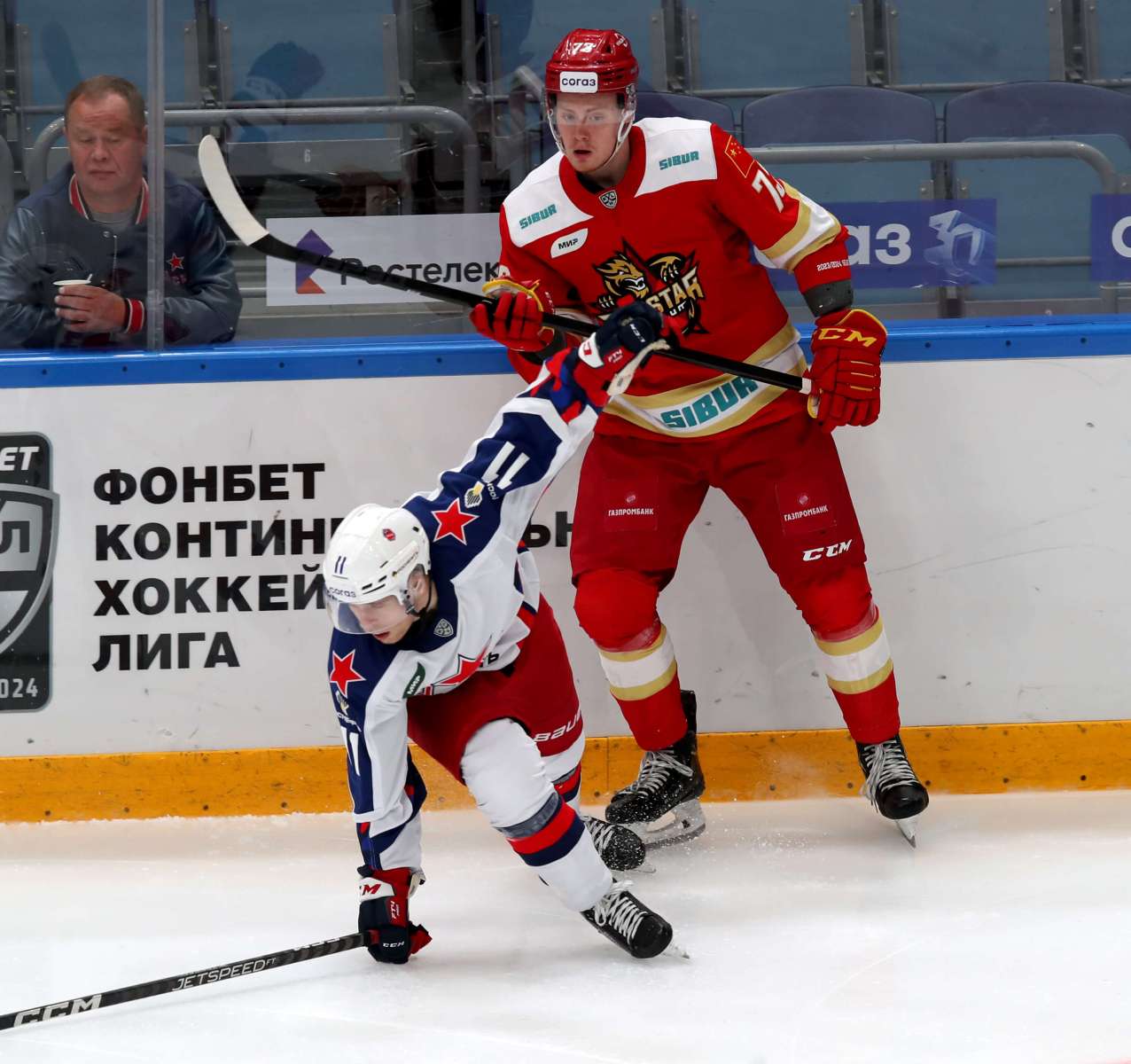 Ред стар фото Dragons Back On Top - Kunlun Red Star