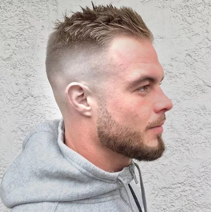 Редкая мужская стрижка 50 Classy Haircuts and Hairstyles for Balding Men Frisur geheimratsecken, Männer