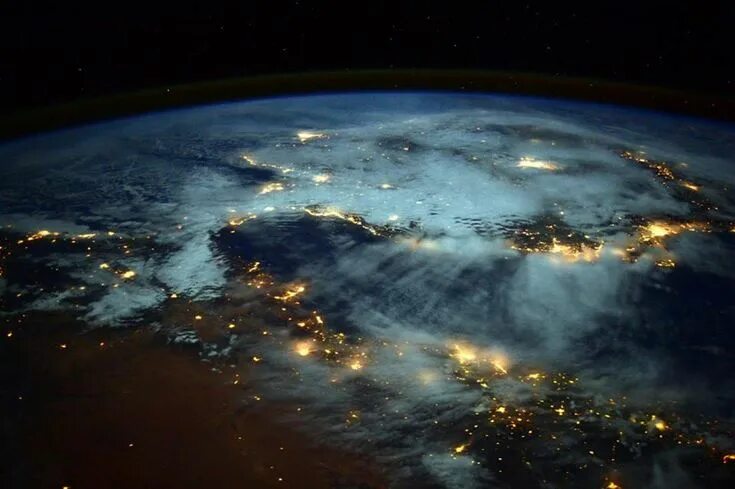 Редкие земли фото Barry Wilmore Earth at night, Earth from space, Earth