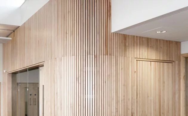 Реечные панели для стен фото Slatted timber suspended ceilings Slatted timber wall panels Timber walls, Timbe