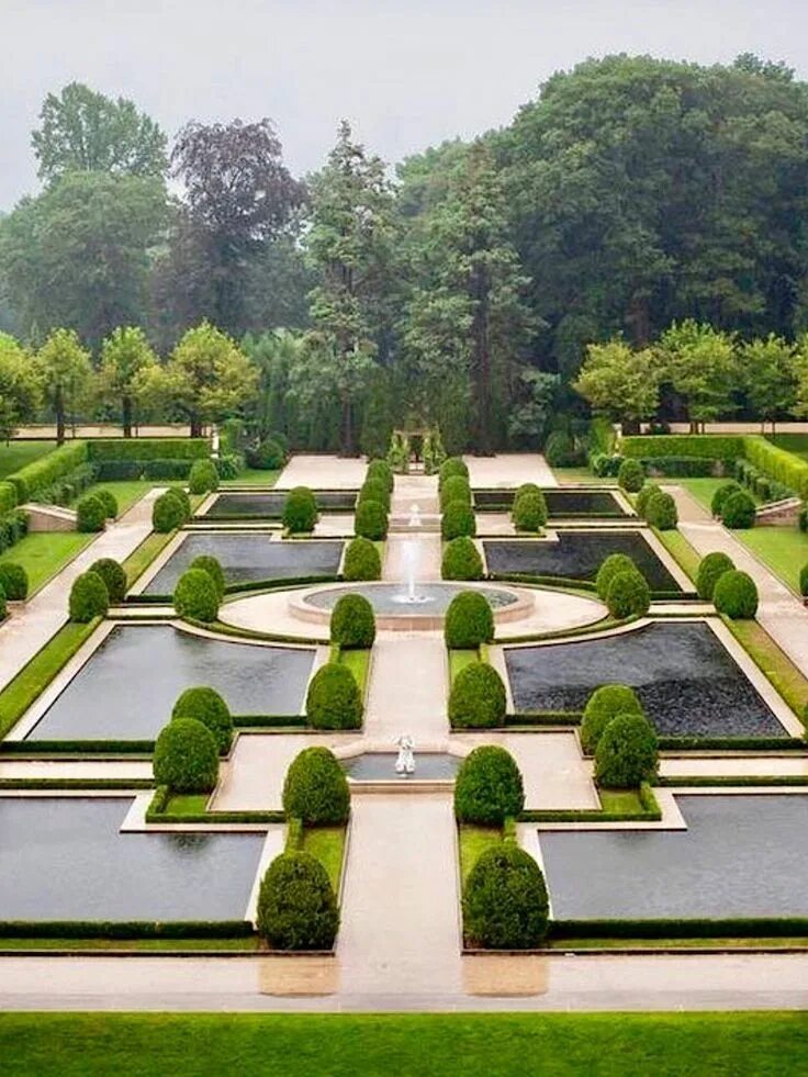 Регулярный стиль в ландшафтном дизайне Oheka castle gardens Huntington New York USA Landscape design, Beautiful gardens