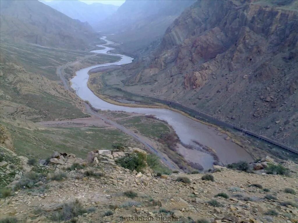 Река аракс фото Turkiye, Iran to discuss distribution of water resources in Araz River