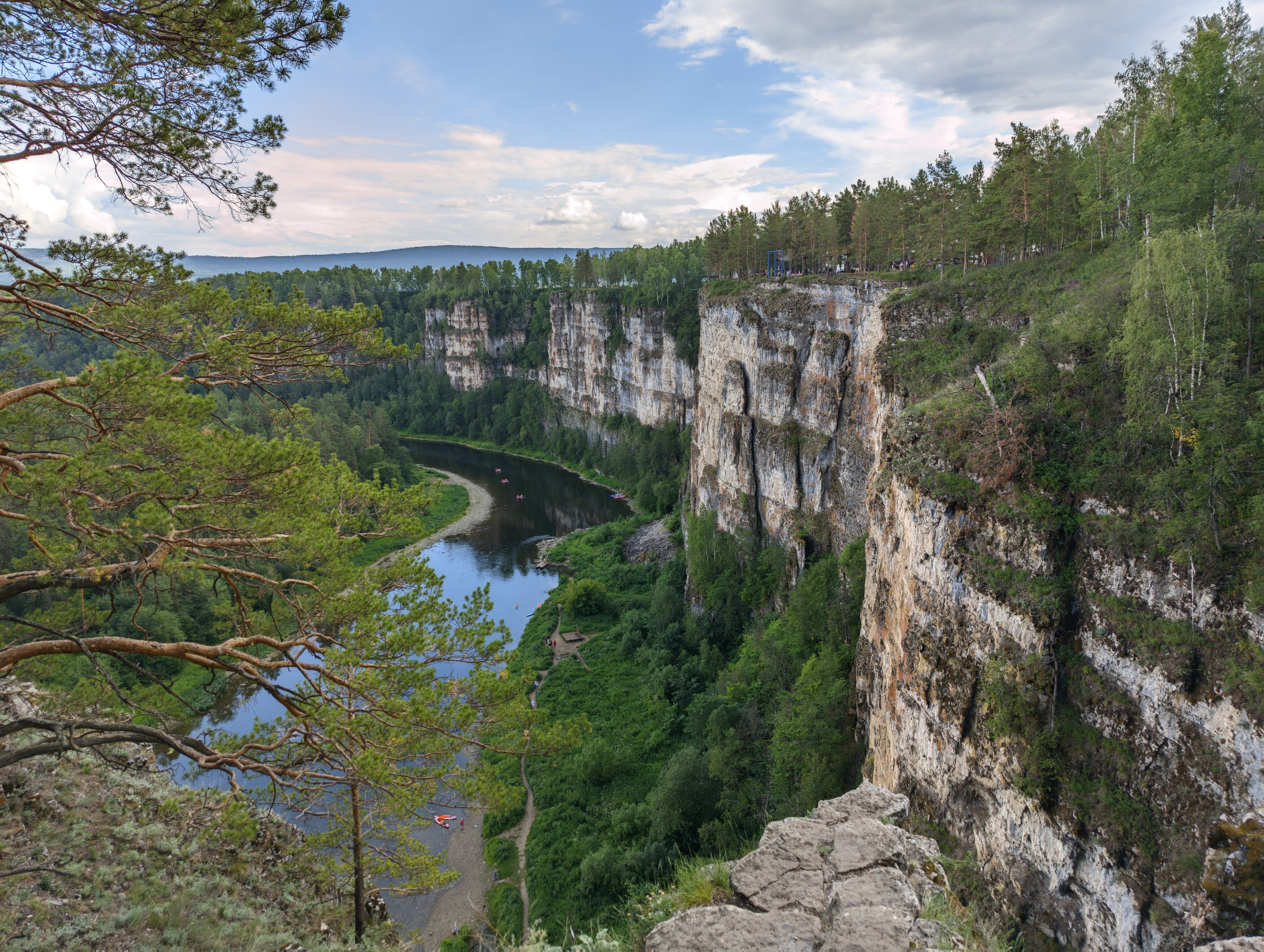 Река ай фото Фото: Большие Притёсы, горная вершина, Республика Башкортостан, Кигинский район 