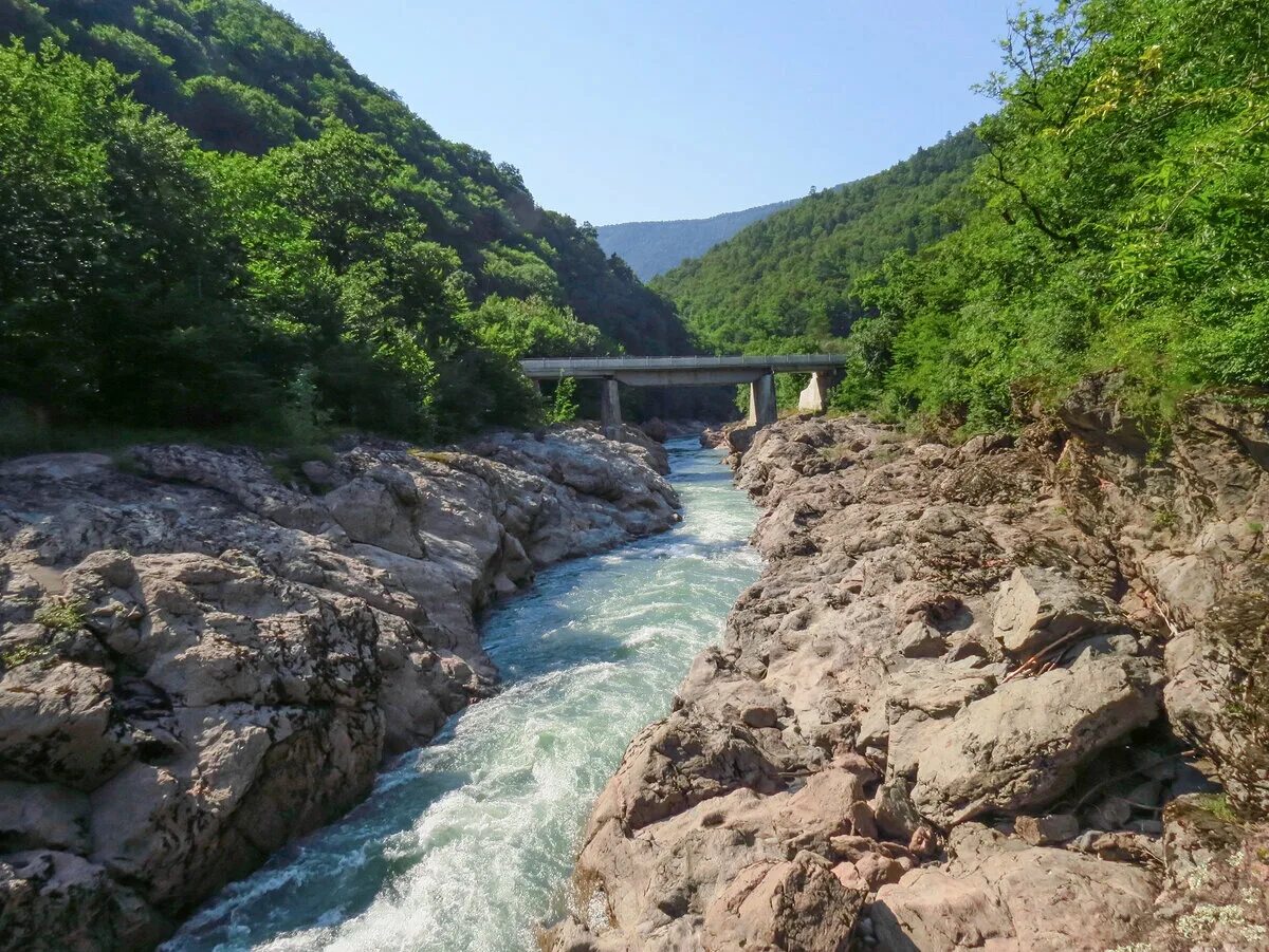 Река белая краснодарский край фото Мой первый сплав по реке Белой: делюсь впечатлениями Путеводитель по Адыгее Дзен