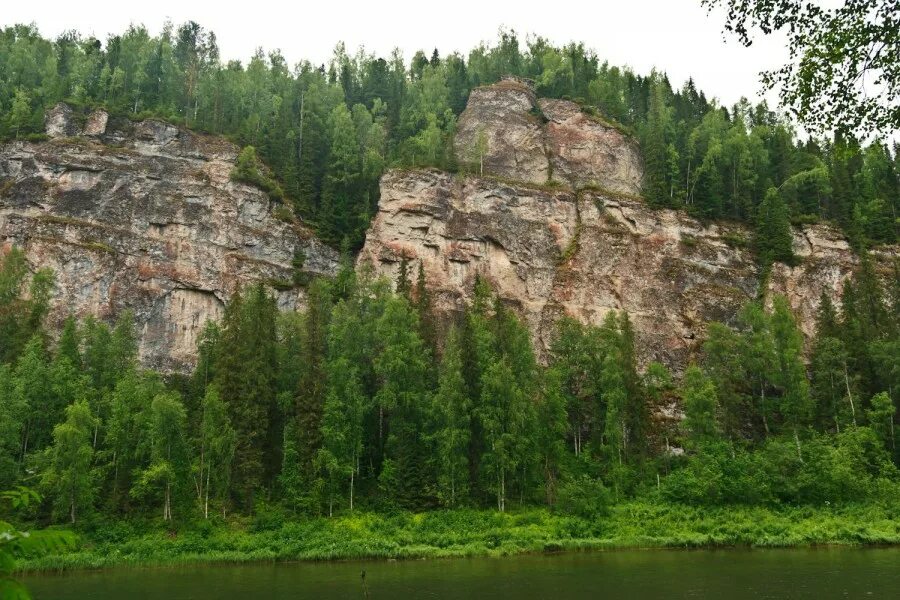 Река березовая фото Скала Пехач (высота 80м)