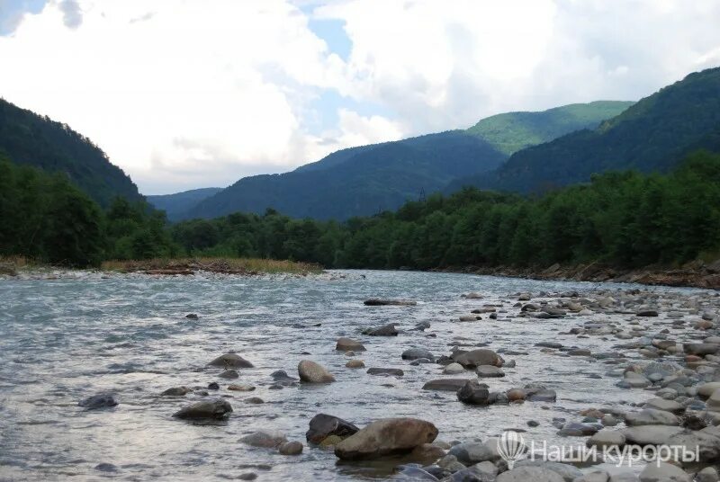 Река большой зеленчук фото Гостиница Академия в Архыз, цены на отдых в 2024 году, Гостиница Академия фотогр