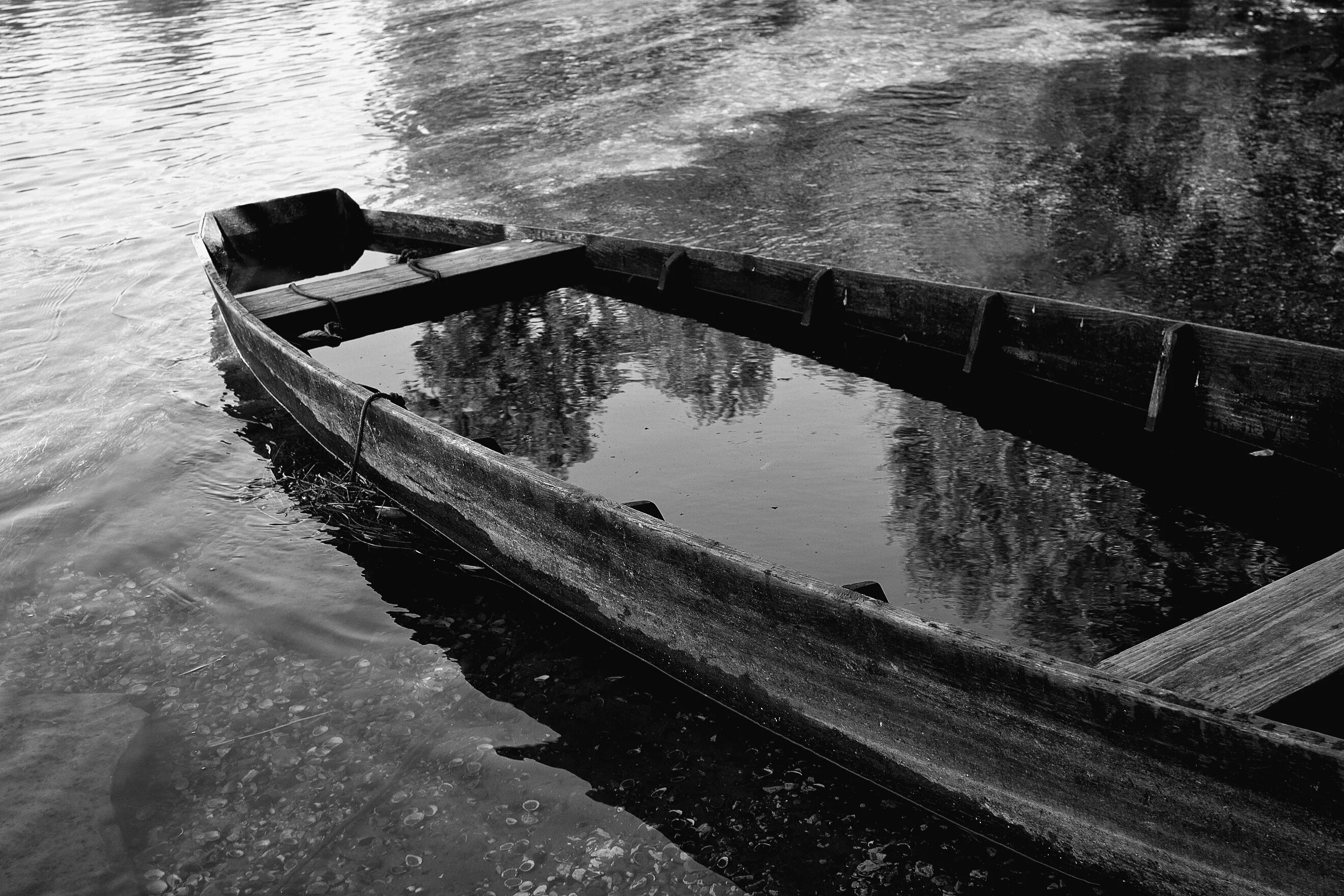 Река черно белое фото Free Images : landscape, sea, nature, black and white, boat, wave, river, pond, 