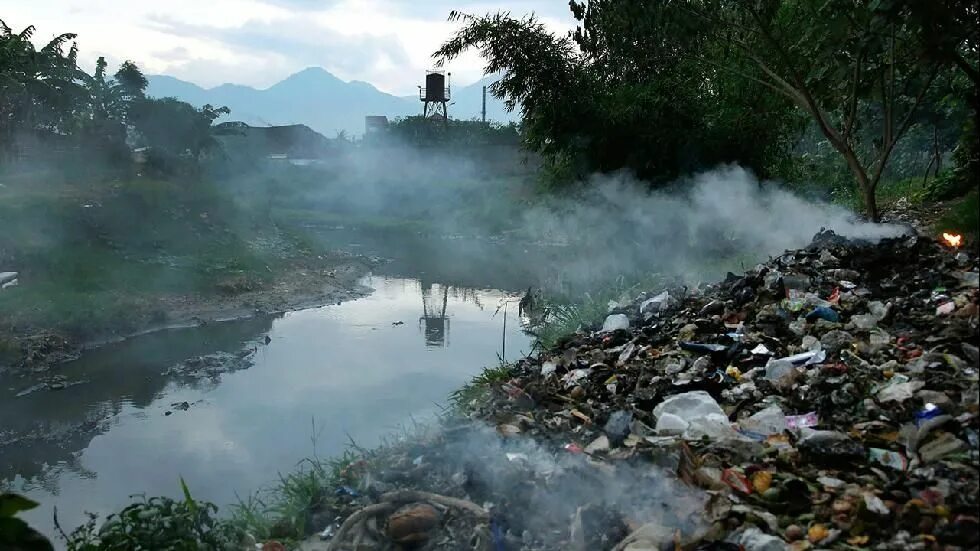 Река читарум фото PHOTOS: Ten Most Toxic Places in the World The Weather Channel River, Tens place