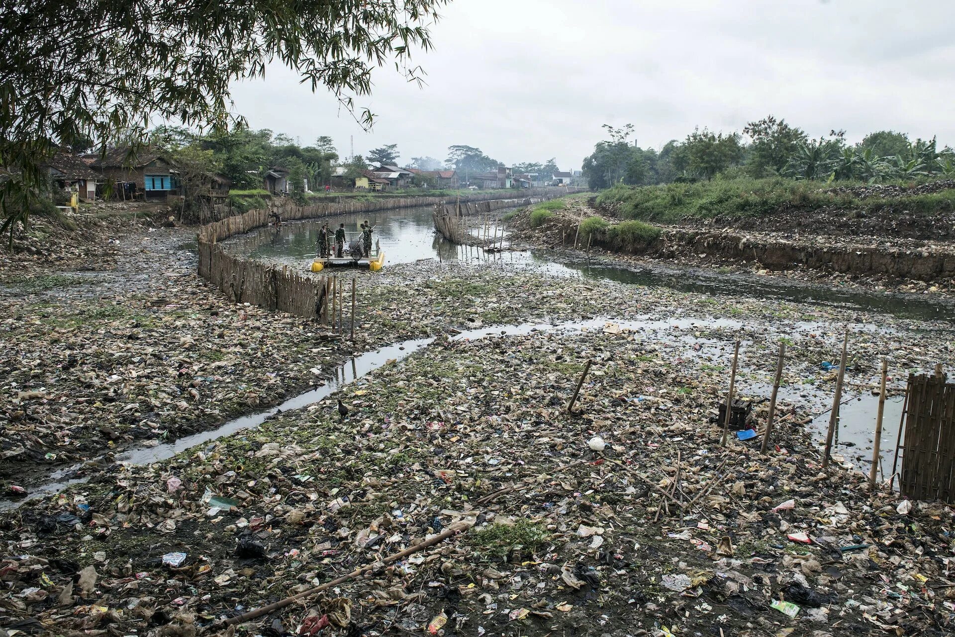 Река читарум фото Top 7 Most Polluted Rivers in the World: Don’t Drink the Water! - STARNEWS