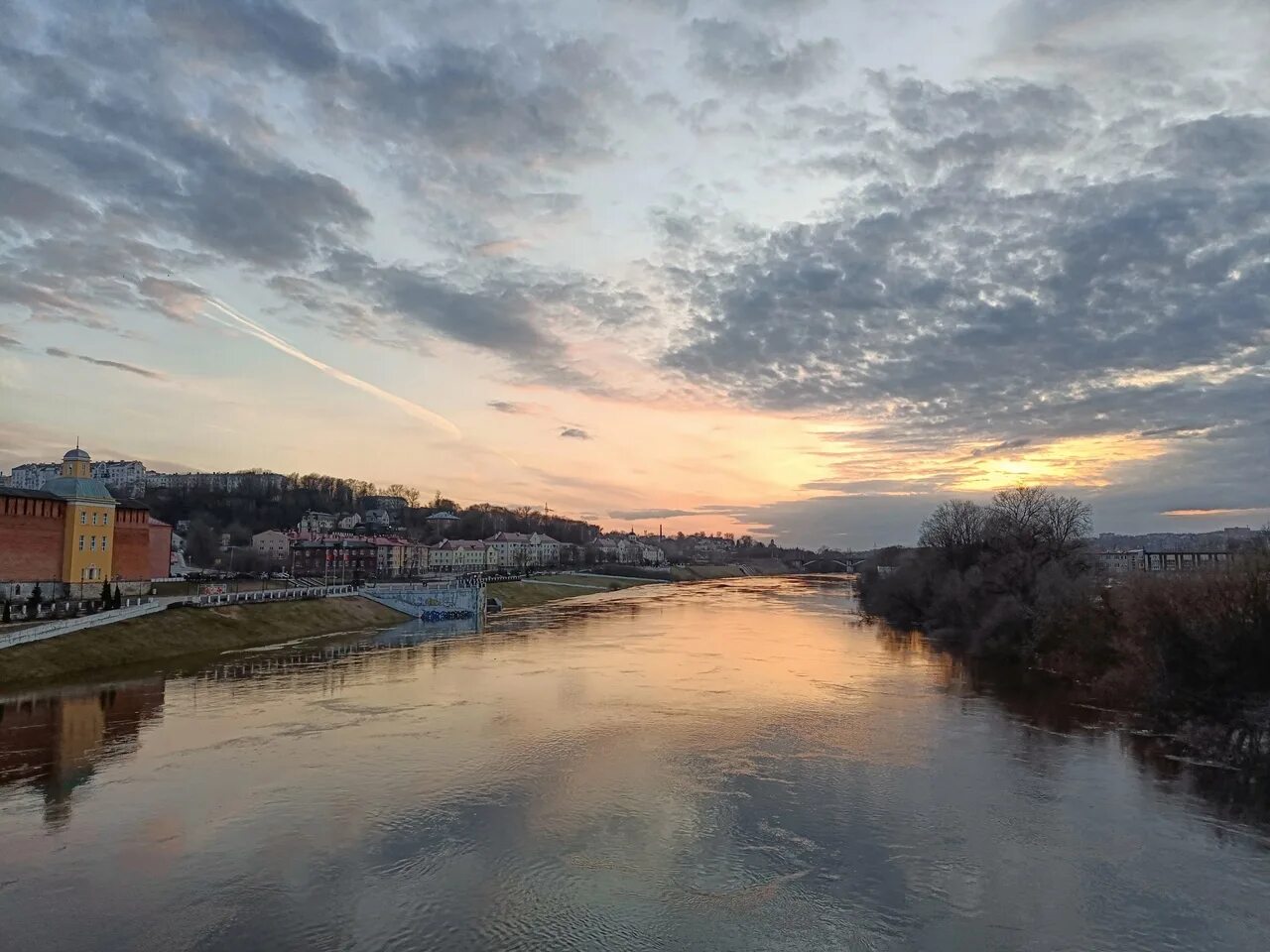 Река днепр в смоленске фото Весенний Смоленск. Разлив Днепра. Фотограф Я люблю Смоленск