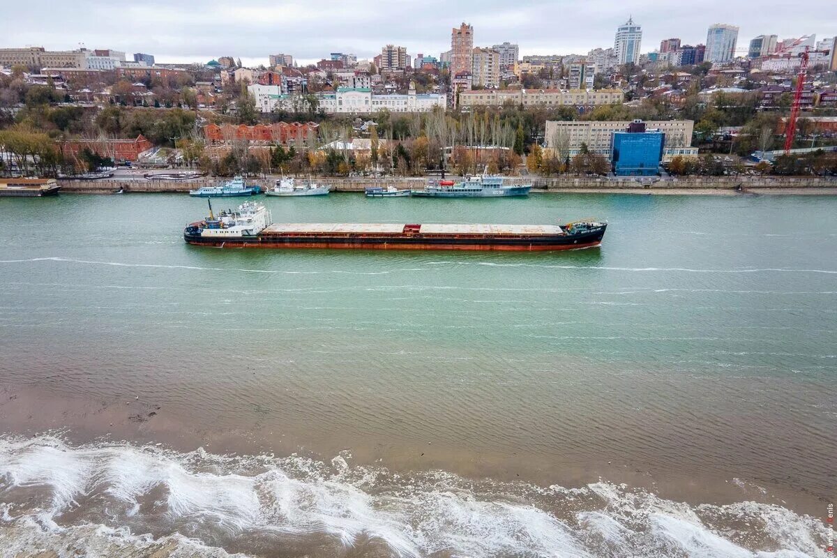Река дон в ростове на дону фото Из-за сильного ветра на реке Дон образовался остров Ростов сегодня Дзен