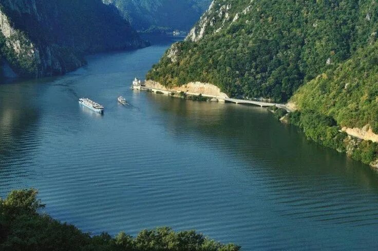 Река дунай фото Iron gates Visit romania, Danube river, Romania