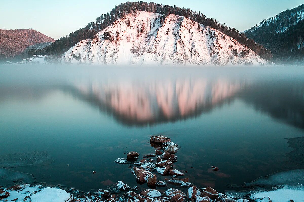 Река енисей фото очень красивое Mirrors of the mountains :: Behance