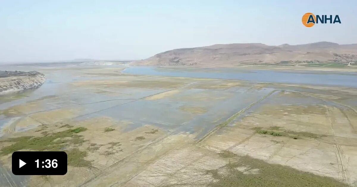 Река евфрат фото Euphrates River is drying up - Images captured on the banks of the Euphrates rev