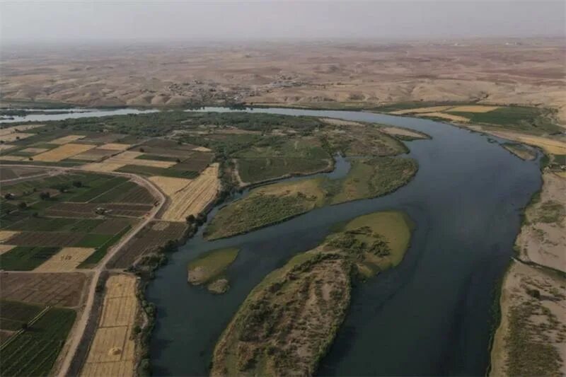 Река евфрат фото Iraq asks Turkey to release more water along Tigris, Euphrates - Region - World 