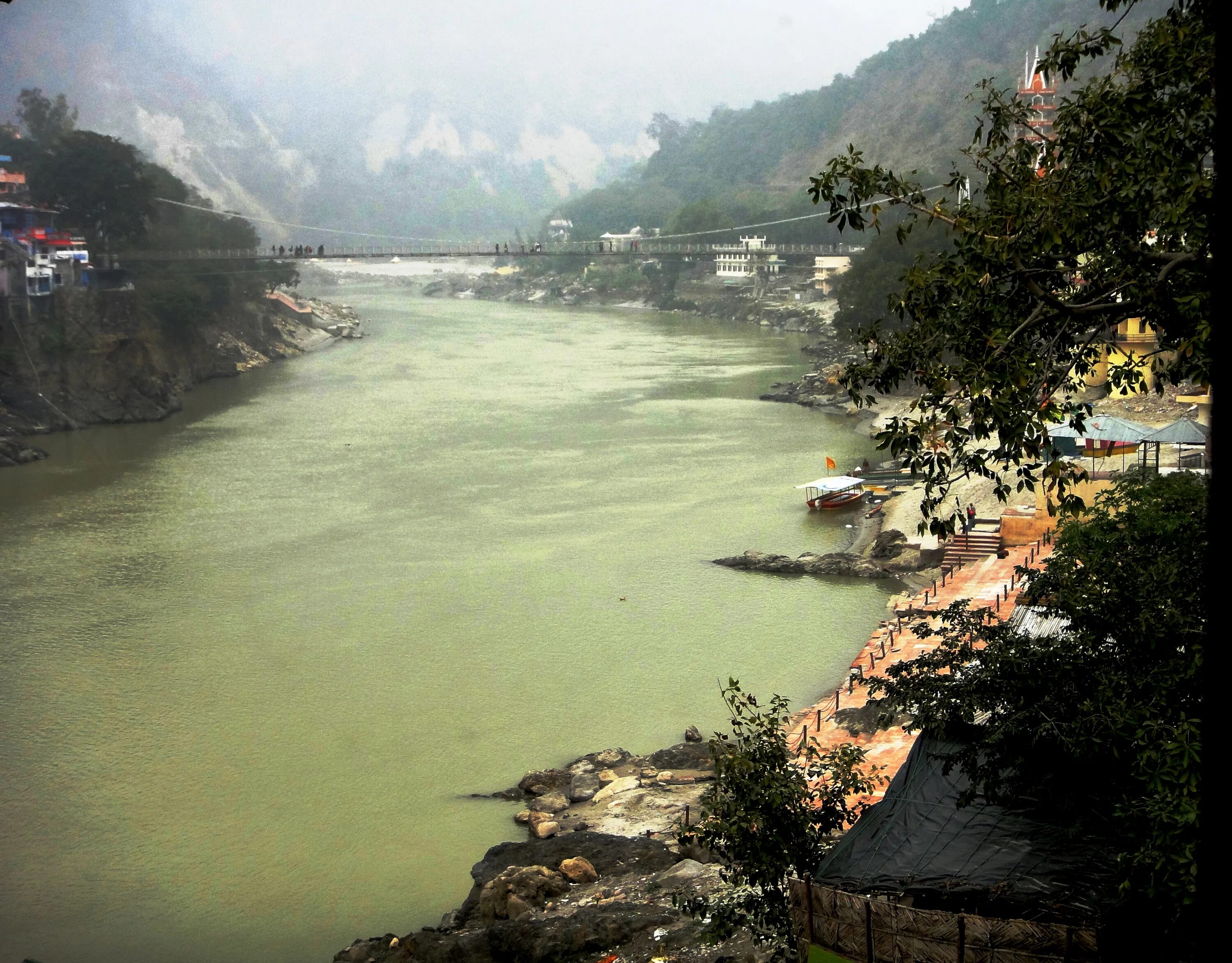 Река ганг фото Using Water Isotopes Tracer Tech to Track Ganga's Origin - India Water Professio