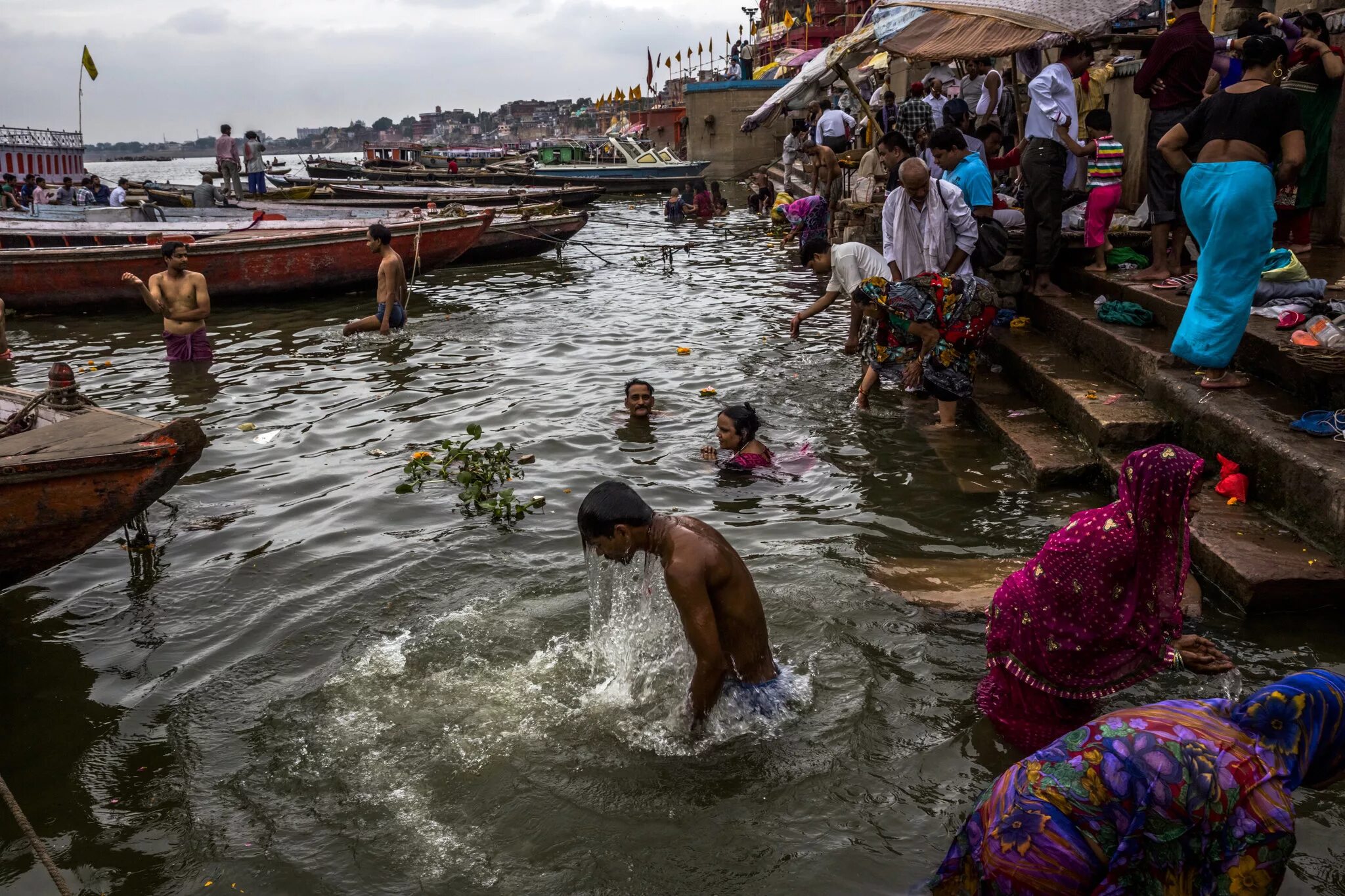 Река ганг самая грязная фото Poor Sanitation in India May Afflict Well-Fed Children With Malnutrition - The N