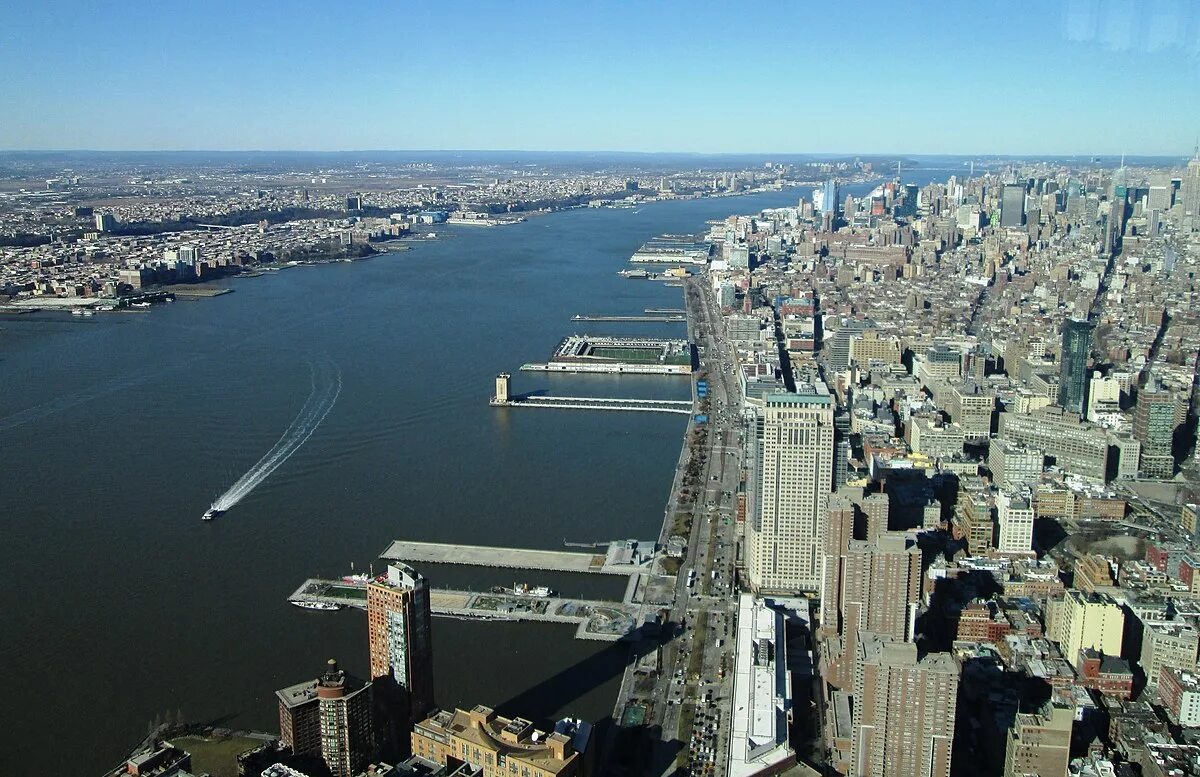 Река гудзон фото File:2016 One World Observatory view along Hudson River.jpg - Wikipedia