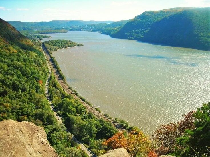 Река гудзон фото Hudson River Valley NY Hudson river valley, Scenic travel, River inn