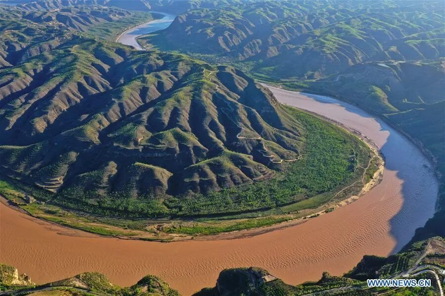 Река хуанхэ фото In pics: Qiankun Bay of Yellow River in north China's Shanxi - Xinhua English.ne