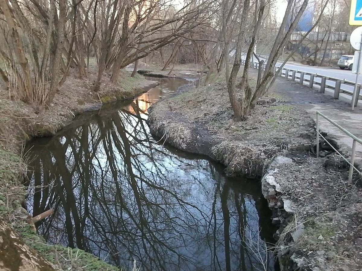 Река и море ул каменка 2 фото Файл:Kamenka River Near Vdnh In Moscow (221150337).jpeg - Википедия