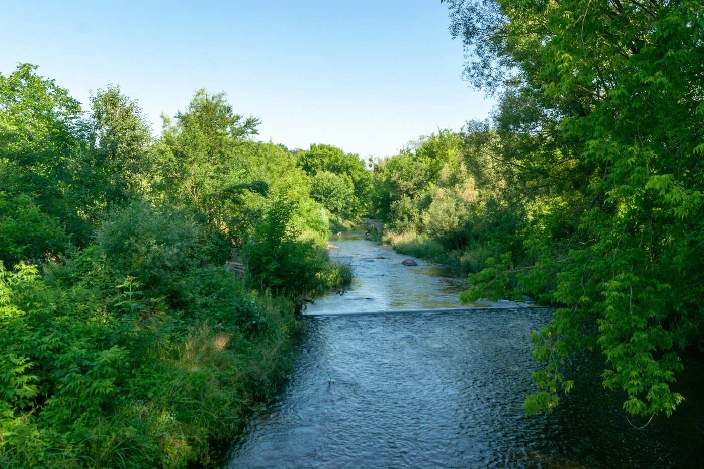 Река и море ул каменка 2 фото Утро на реке Каменке / Утро на реке Каменке,зеленые берега и голубое небо