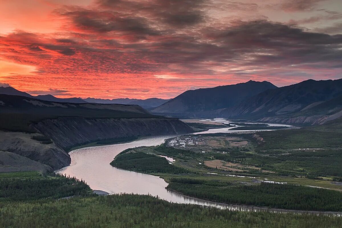 Река индигирка фото Фотоэкспедиция в Якутию: 15 красивых фото Российское фото Природа Дзен