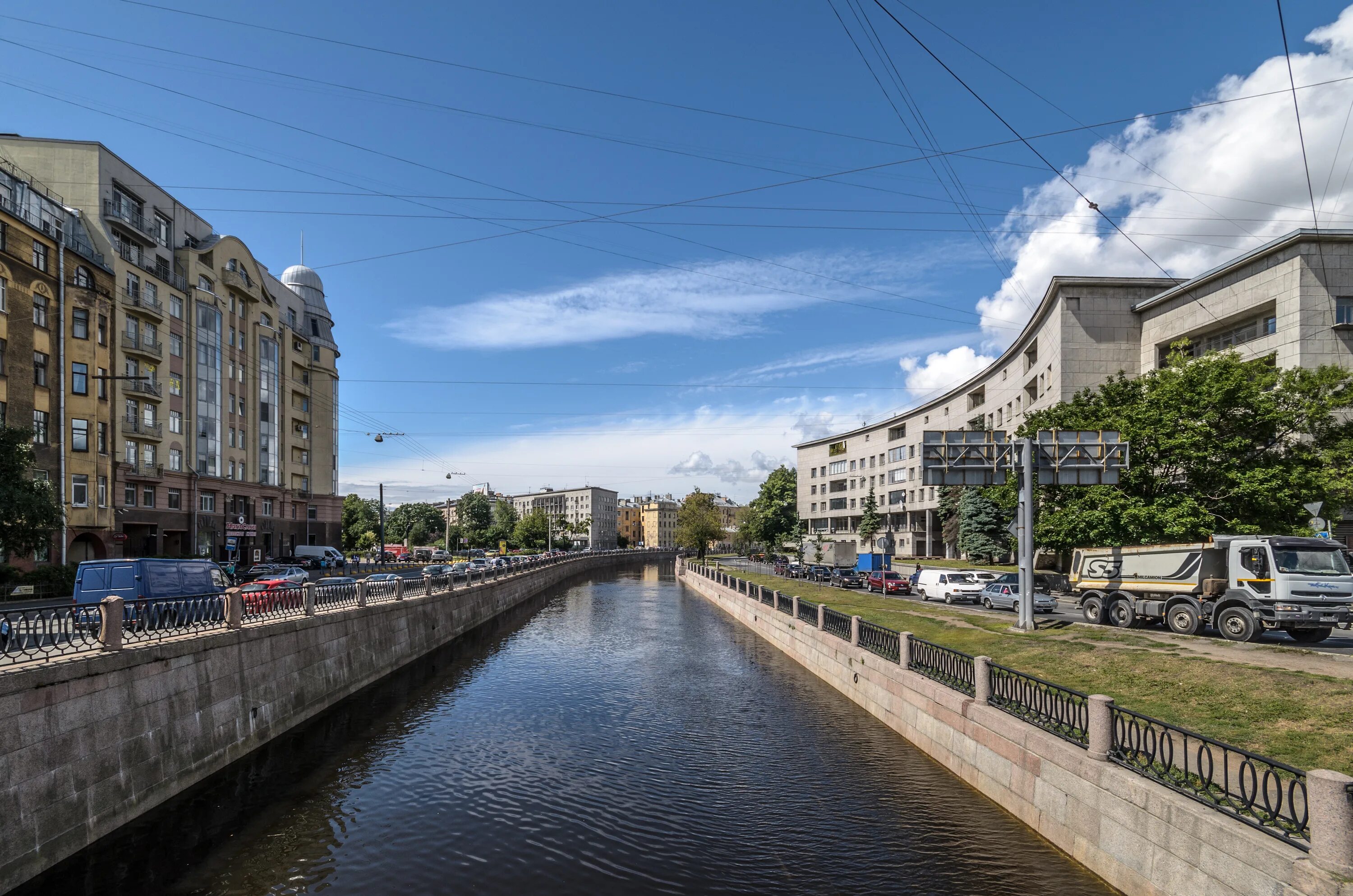 Река карповка фото File:Karpovka River Embankment 03.jpg - Wikimedia Commons