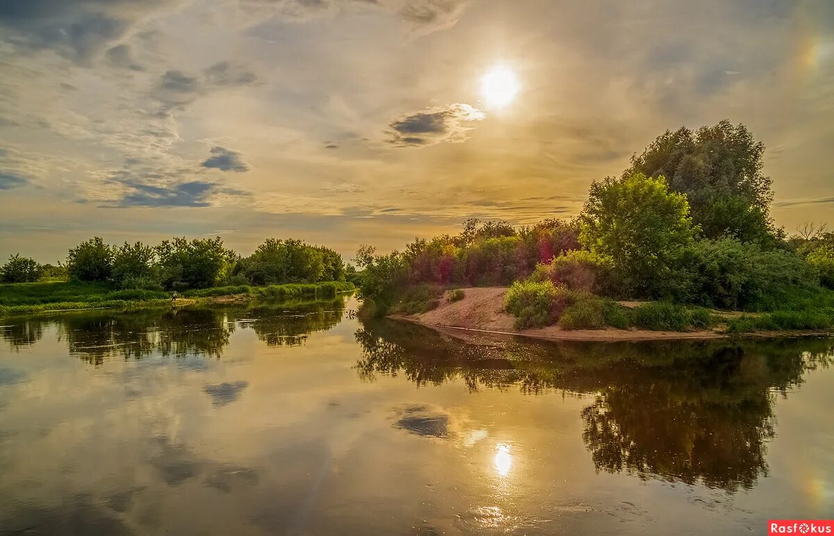 Река клязьма фото Фото: Июньский закат на берегах реки Клязьмы 02. Фотограф путешественник Андрей 