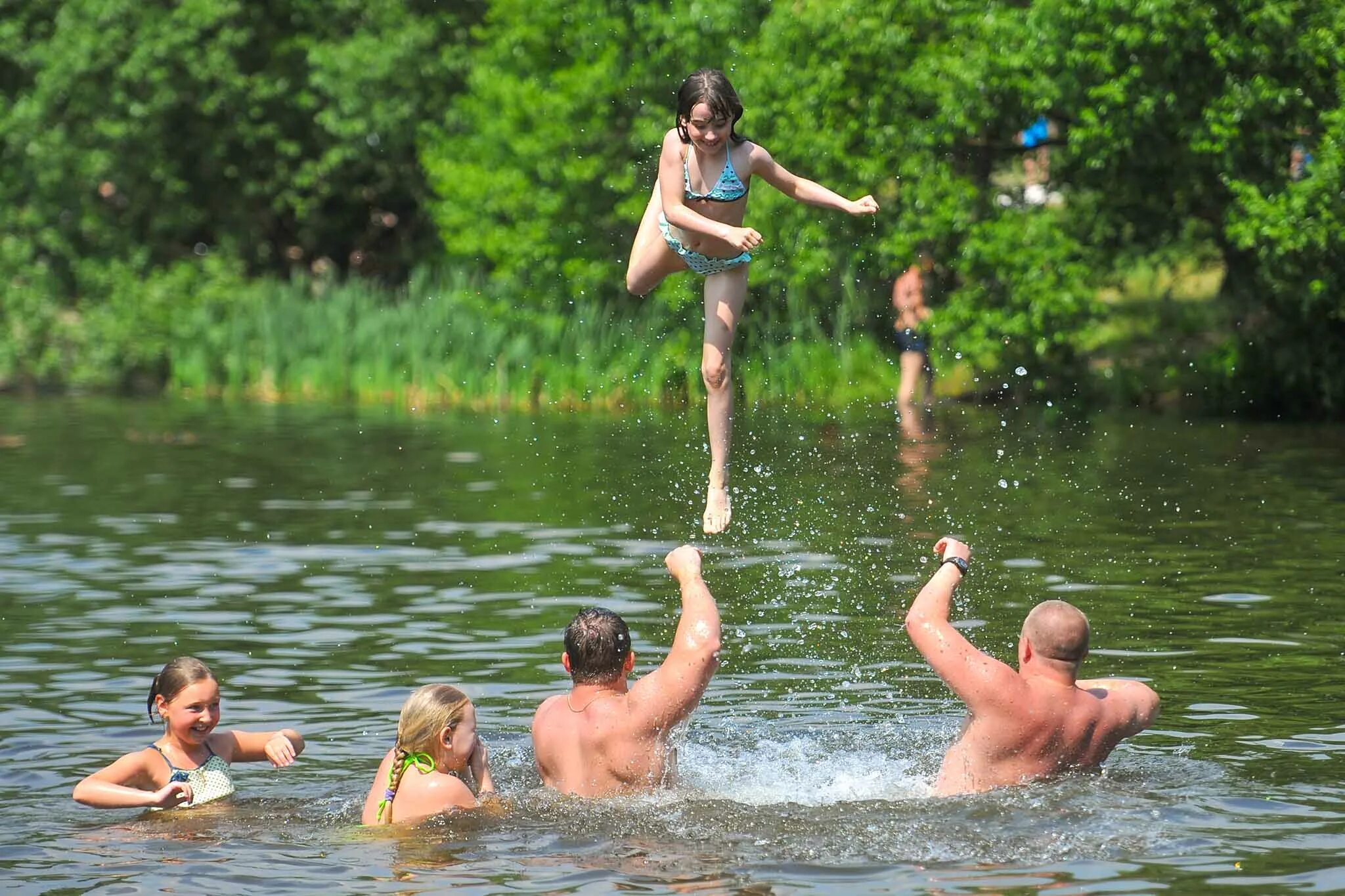 Река купание фото Вместо Крыма: 3 лучших идеи, где провести отпуск за те же деньги