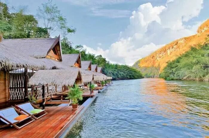 Река квай в тайланде фото FloatHouse River Kwai, Hotels in Kanchanaburi,Thailand Floating hotel, Kanchanab