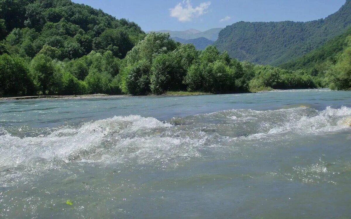 Река лаба краснодарский край фото Бабушкины байки Страшная месть в Воробьиную ночь мистическая история Изумрудный 