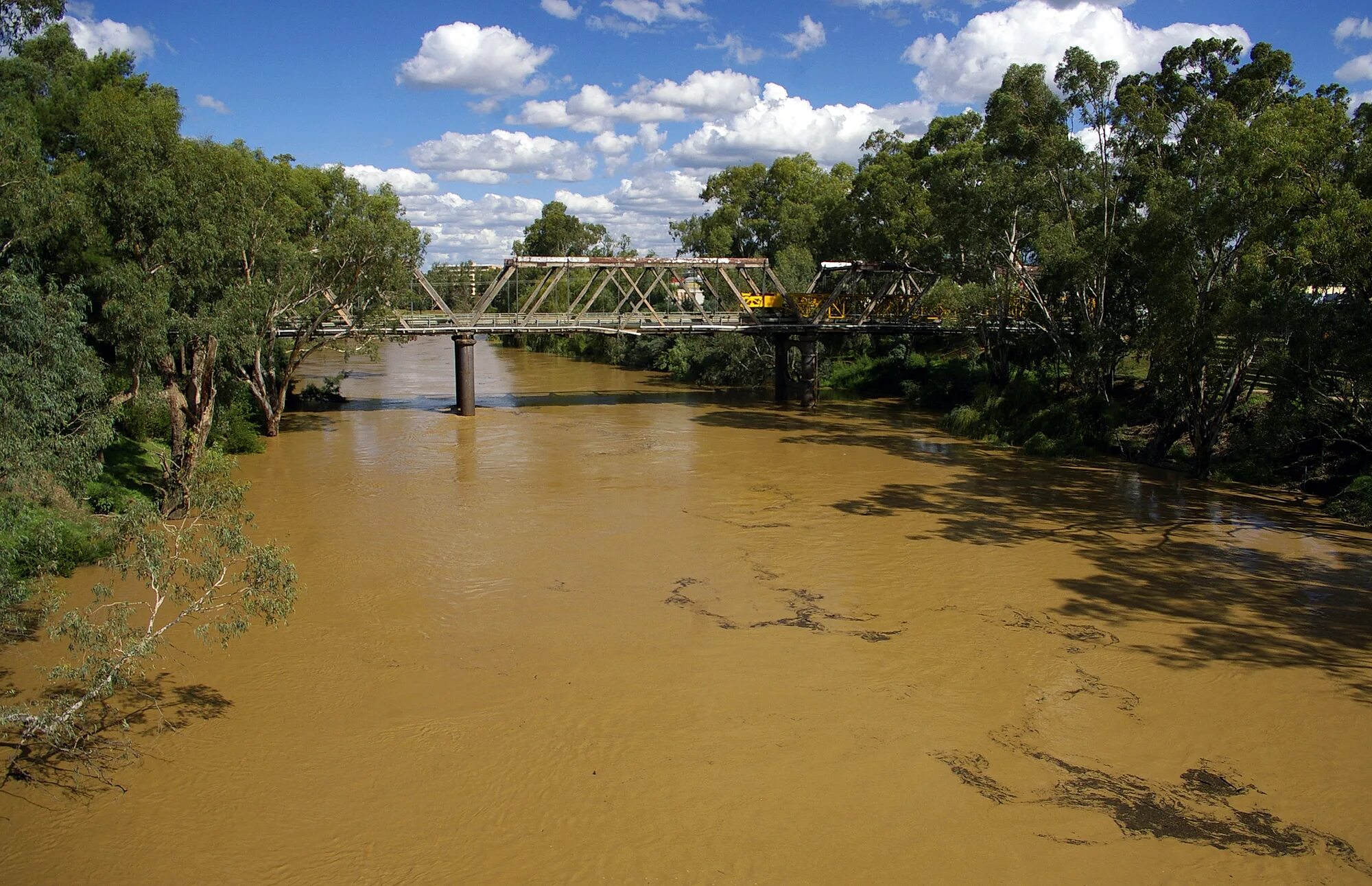 Река лимпопо фото File:Murrumbidgee River viewed from the Wiradjuri Bridge.jpg - Wikimedia Commons