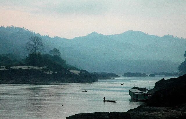 Река меконг фото Mekong River by International Rivers, via Flickr Thailand travel, Laos, Tours