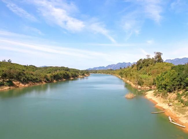 Река меконг фото Mekong River and Our Water journey in Laos Incense Travel - Luxury Travel Blog T