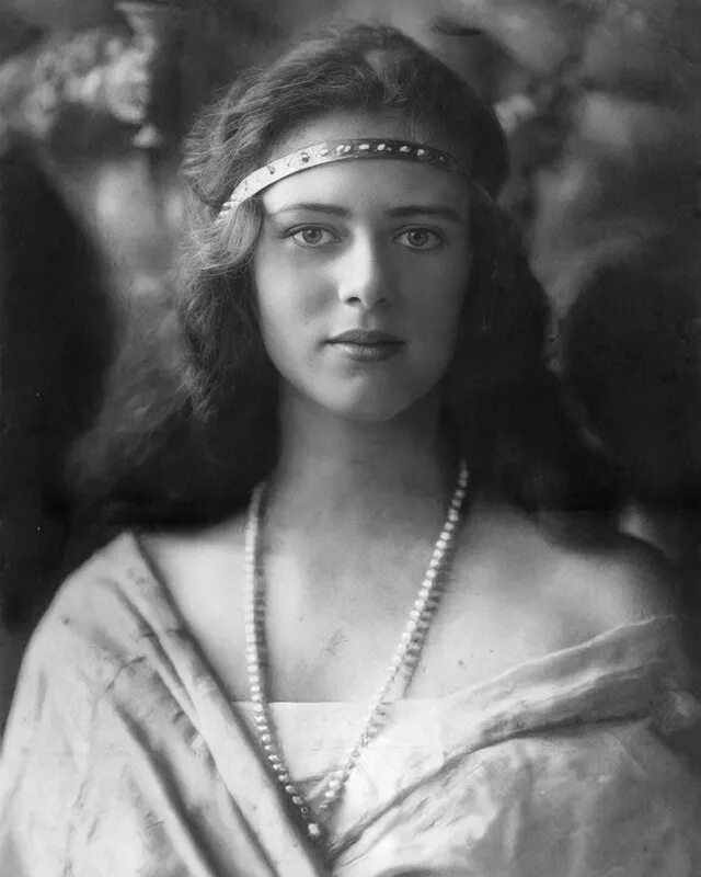 Река надь румынская актриса фото Princess Ileana of Romania - Wikipedia