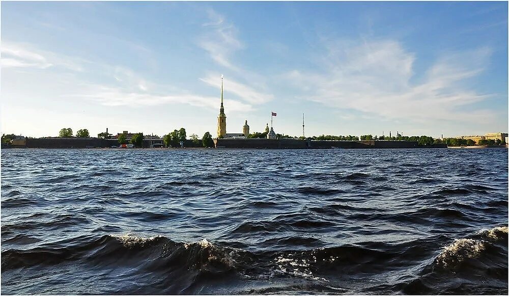 Река нева фото In St. Petersburg, the waters of the Neva, Okhta and Kamenka rivers are poisoned