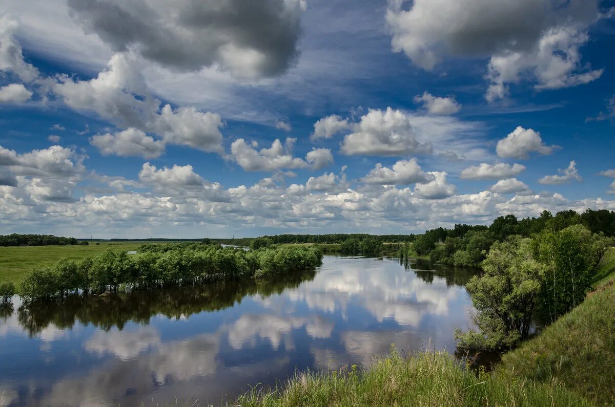 Фото: Красная река. Фотограф Кудринский Владимир. Город. Фотосайт Расфокус.ру