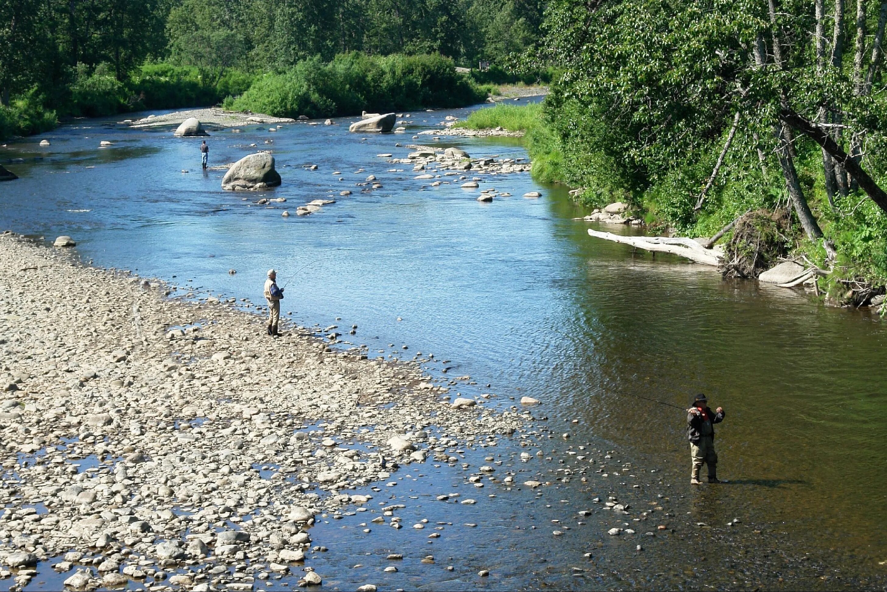 Река пола фото Fishermen on a river in alaska free image download