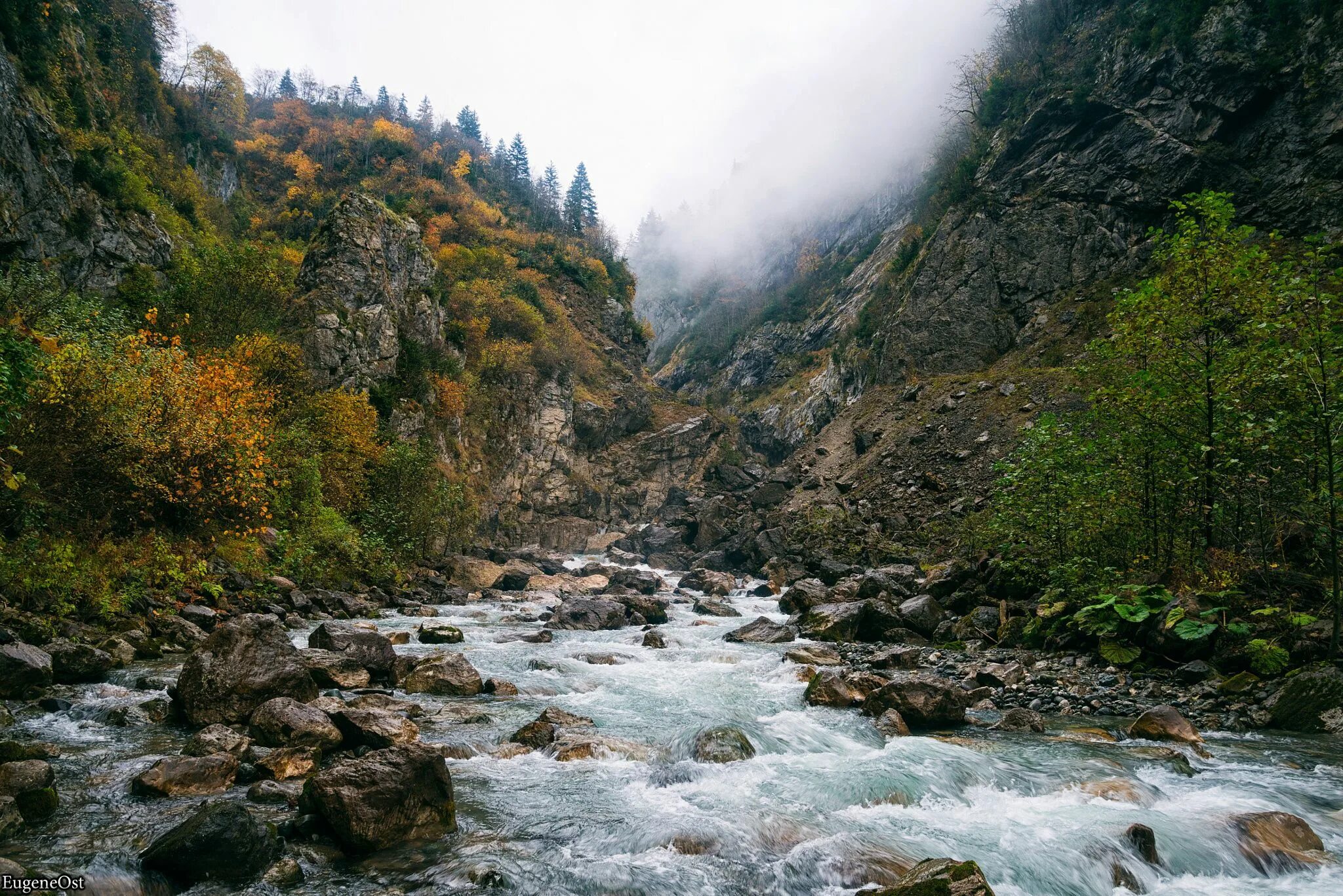 Река в ущелье фото Абхазия горные реки - Фото