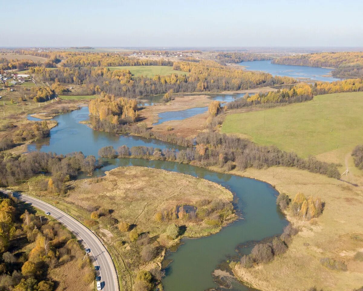 Река веля фото Ходячий замок из японского аниме в Подмосковье. Здесь вполне можно снимать фильм