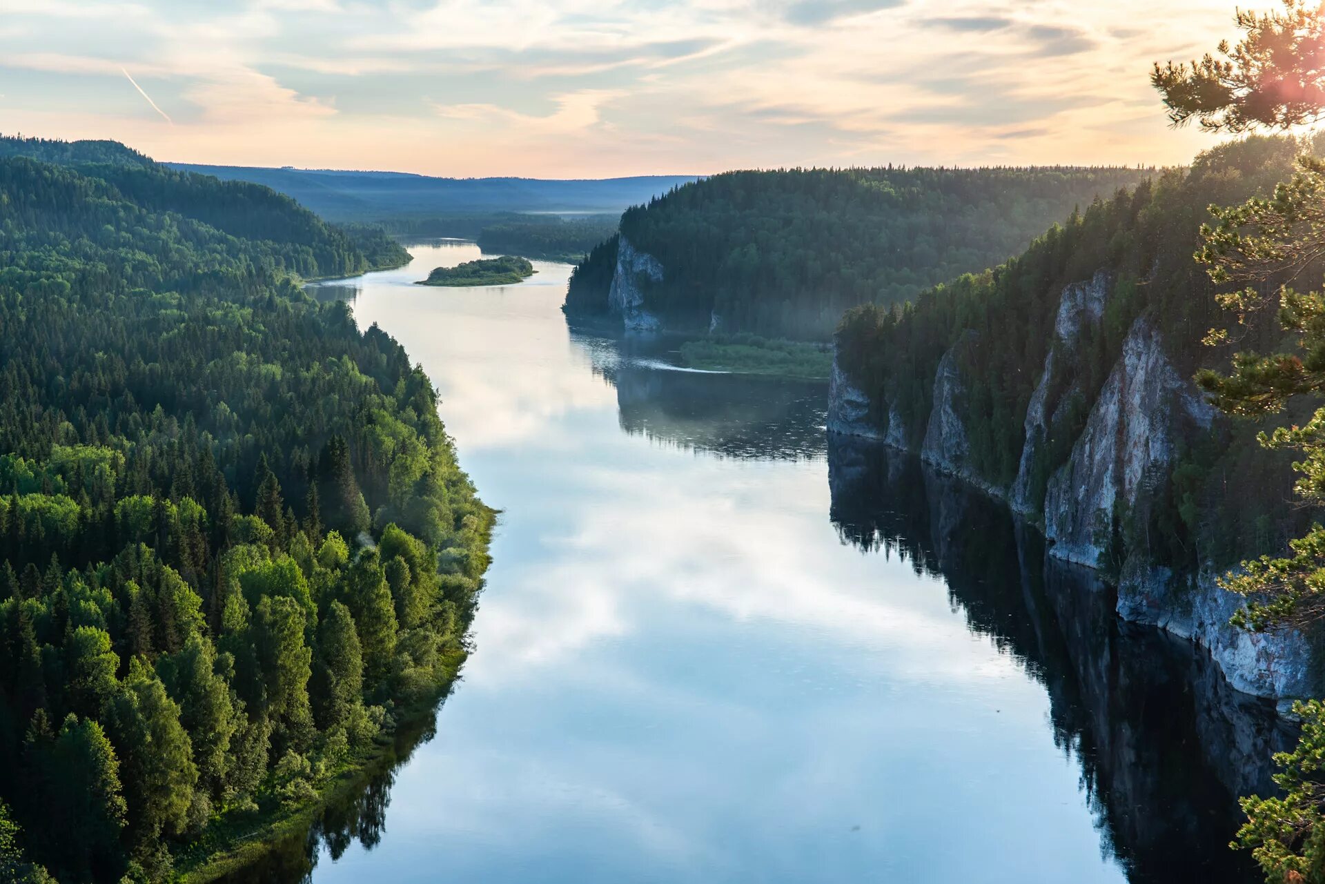 Река вишера пермский край фото Сплав по реке Вишера. Камни Писанный, Бычок и Сыпучий. - DRIVE2