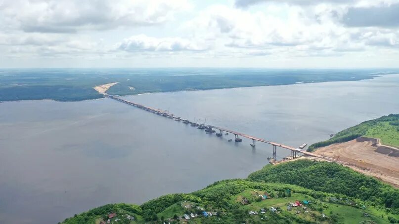 Река волга фото мосты На мосту через Волгу на М-12 завершено возведение опор На правом берегу реки Вол