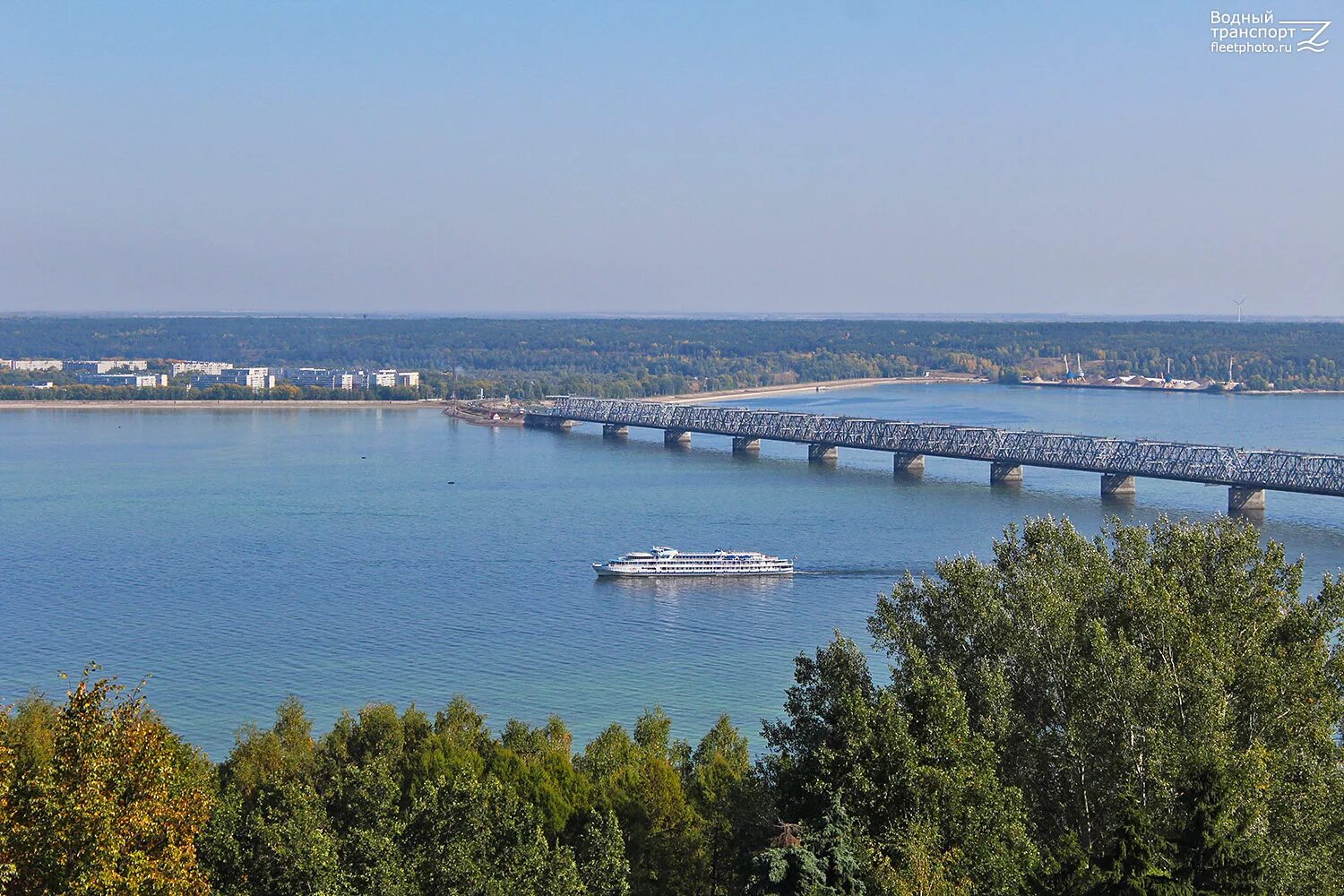 Река волга в ульяновске фото Павел Бажов. Ульяновск - Фото - Водный транспорт