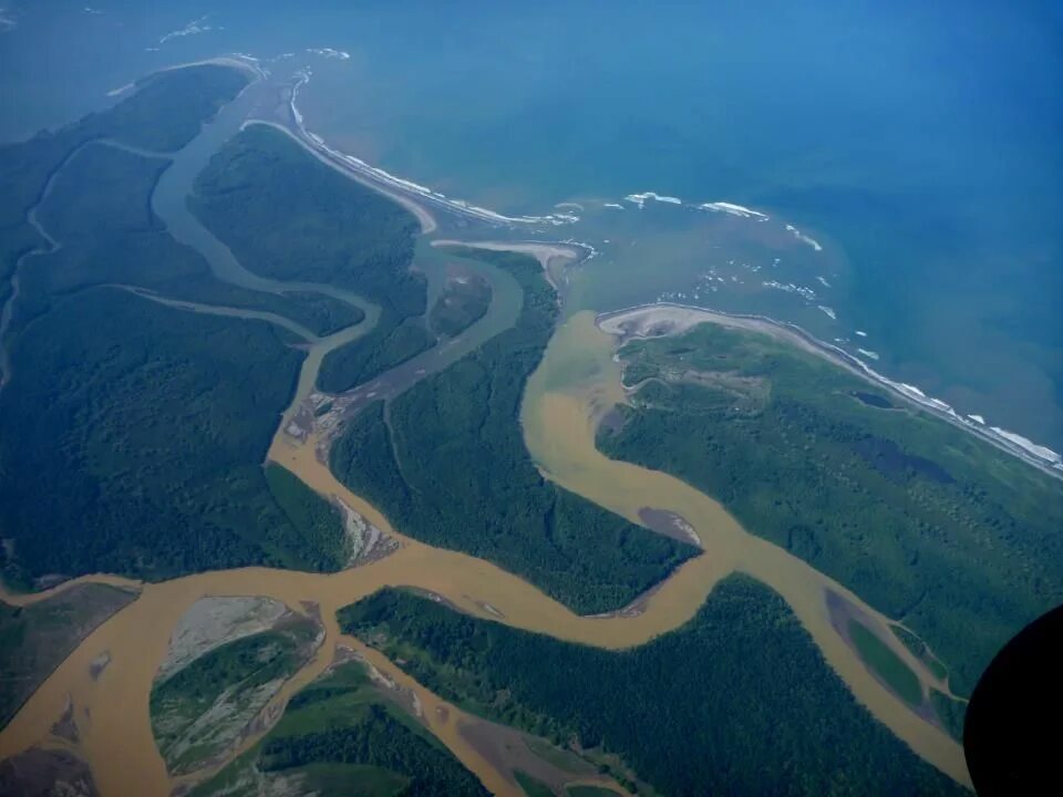 Река впадает в море фото Terraba Sierpe and Isla Violin - some of the most deserted beaches on the southe