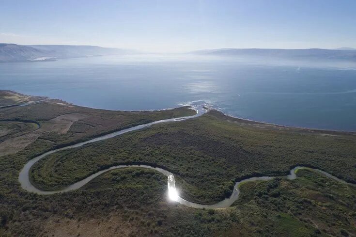 Река впадает в море фото Israel Enters a Fifth Year of Drought Jesus walk on water, Sea of galilee, River