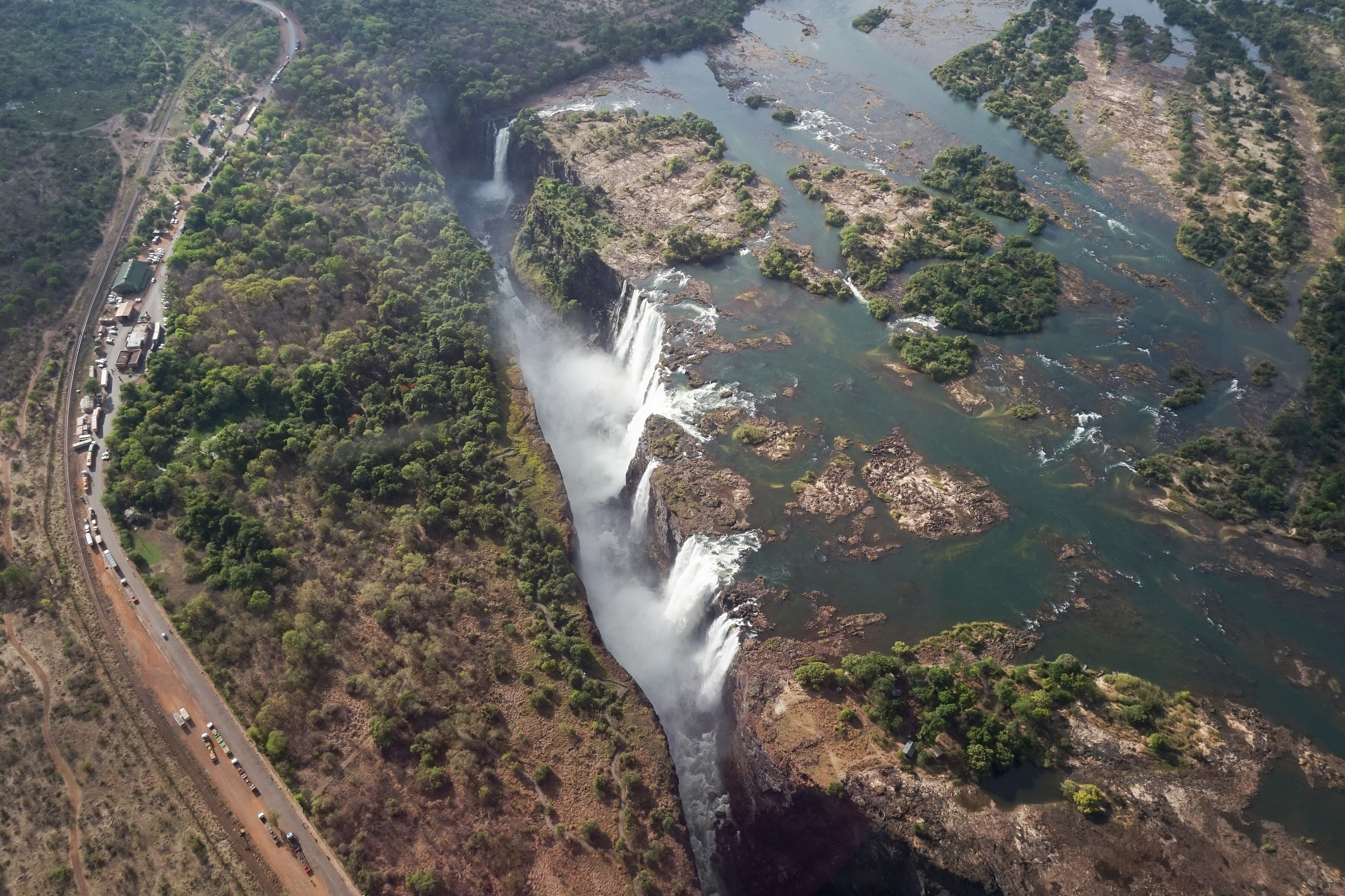 Река замбези казань фото Restren:Victoria Falls, Zimbabwe 04.jpg - Wikipedia