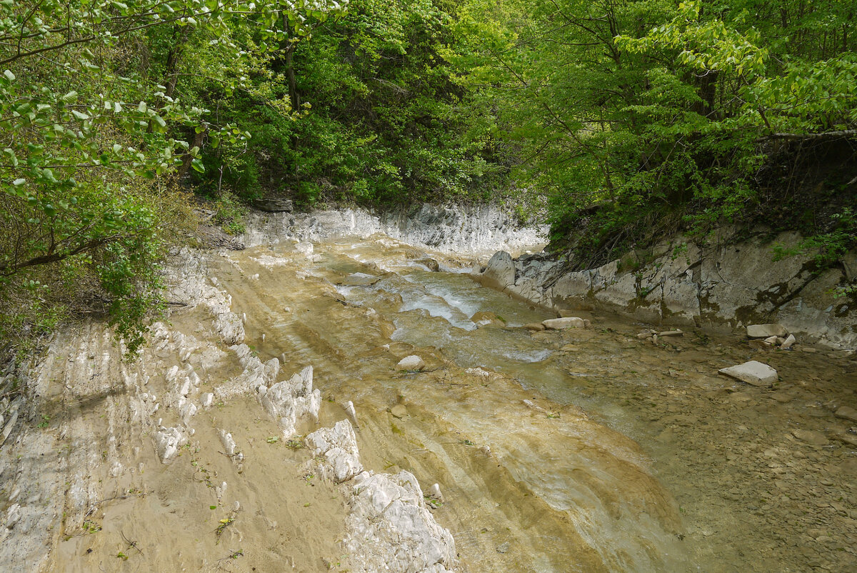 Река жане фото Водопады, дольмены, курганы. Таинственное место, привлекающее людей. Долина реки