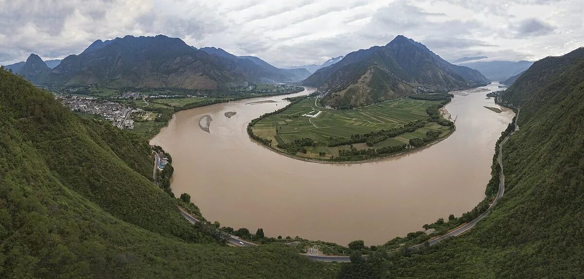 Реки китая фото Файл:1 changjiang yangtze aerial pano first turn shigu 2018.jpg - Вікіпедыя