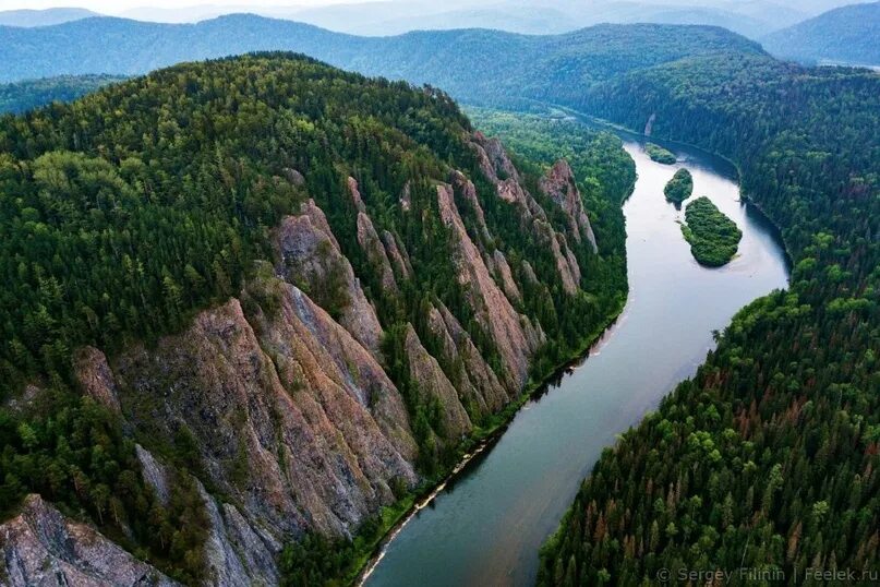 Реки красноярского края фото Река Мана Красноярский край. Мана протекает в тайге среди живописных каменистых 